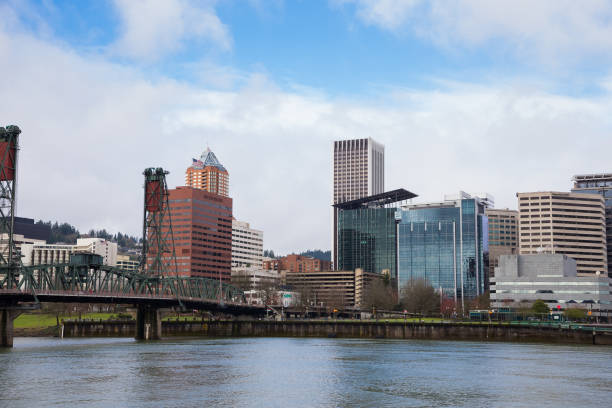istock Downtown Portland Oregon City Skyline 657204558