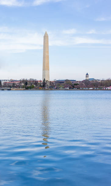istock Tidal Basin with Washington Monument reflection and Old Post Office building 657230172