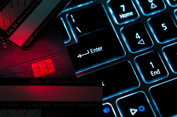 hacker attack - internet e mail paying credit card imagens e fotografias de stock