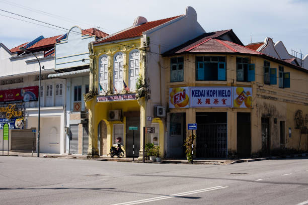 istock Penang, Malaysia architecture narrow streets 657415056