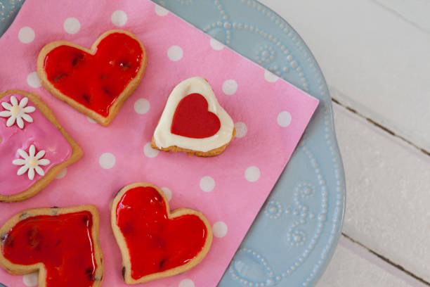 istock Heart shape gingerbread cookies on plate 657418928