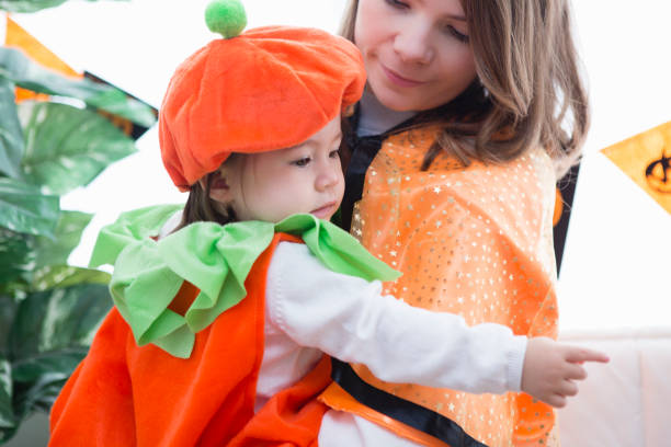 istock Parent-child room decorations for Halloween 657454158