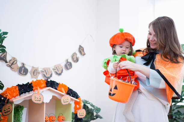 istock Parent-child room decorations for Halloween 657455592