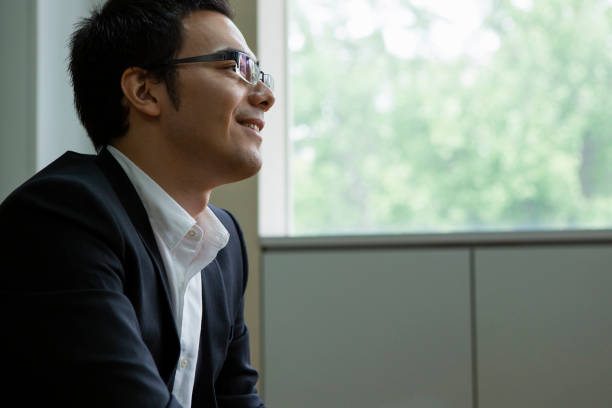 istock Businessman sitting to hear 657477376