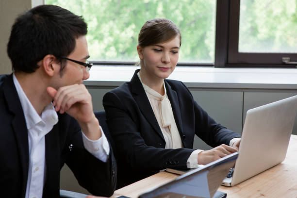 istock Business people to work on your PC 657520646