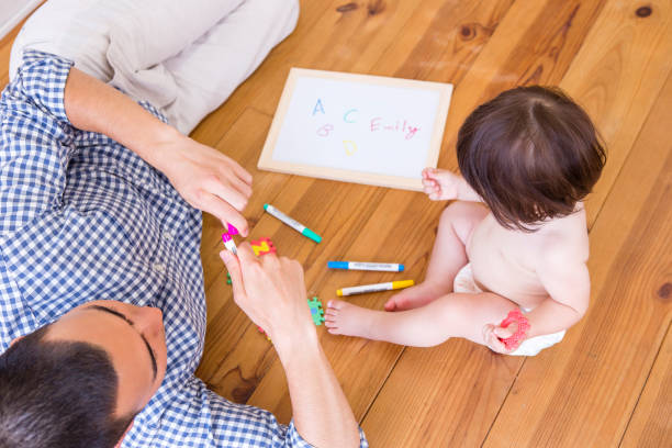 istock His father and diaper girls 657524302