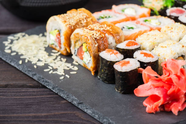 sushi - japanese cuisine soy sauce food bonito zdjęcia i obrazy z banku zdjęć