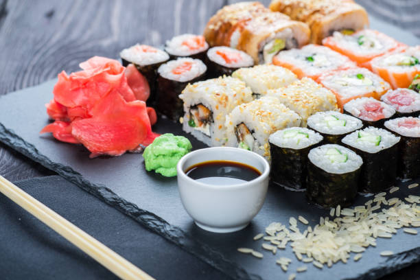 sushi - japanese cuisine soy sauce food bonito zdjęcia i obrazy z banku zdjęć