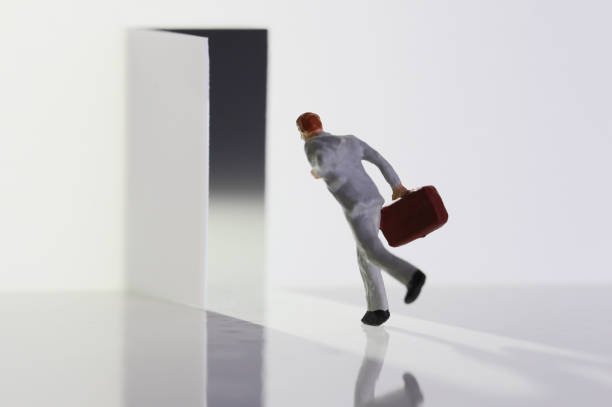 istock Miniature rush in the door business 657563252
