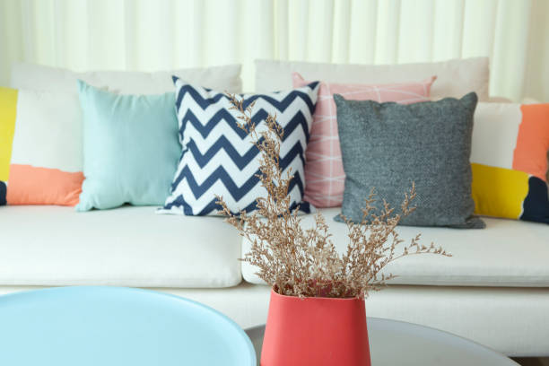 istock living room with red vase 657569648