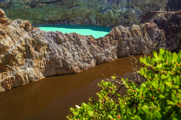 istock Colorful Kelimutu crater lakes 657634362