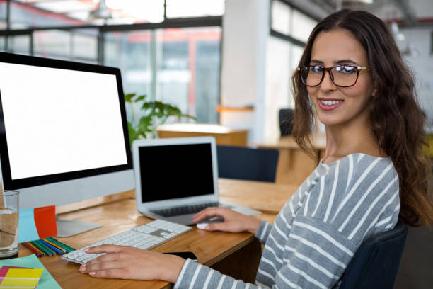 istock Female graphic designer working at desk 657639984