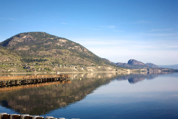 오카나간 호수 - okanagan penticton lake okanagan lake 뉴스 사진 이미지