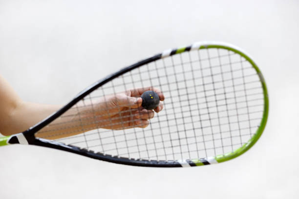 istock player prepares to serve a ball 657794132