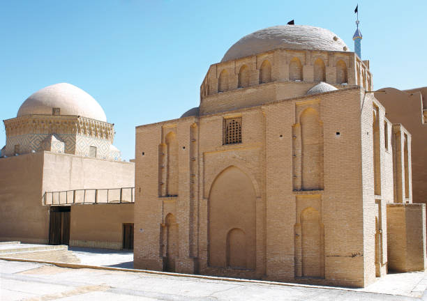 istock Davazdeh Emam Monument in Yazd, Iran 657848092
