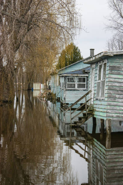 istock flooded houses 658020296
