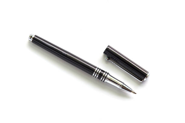istock Black metal pen isolated on white background 658026774