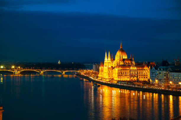istock Overview of Budapest with the Parliament building 658079102
