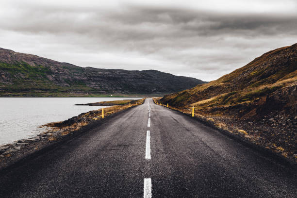 istock Roads of Iceland 658149610