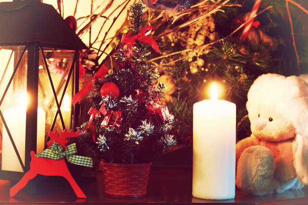 istock toy candle lamp 658277616