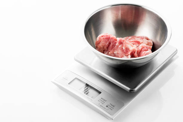 Meat In Metal Bowl On Digital Scale Stock Photo - Download Image Now - Scale,  Weight Scale, Chicken Meat - iStock