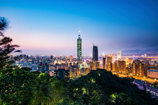 istock Taipei, Taiwan city skyline at twilight. 658365014