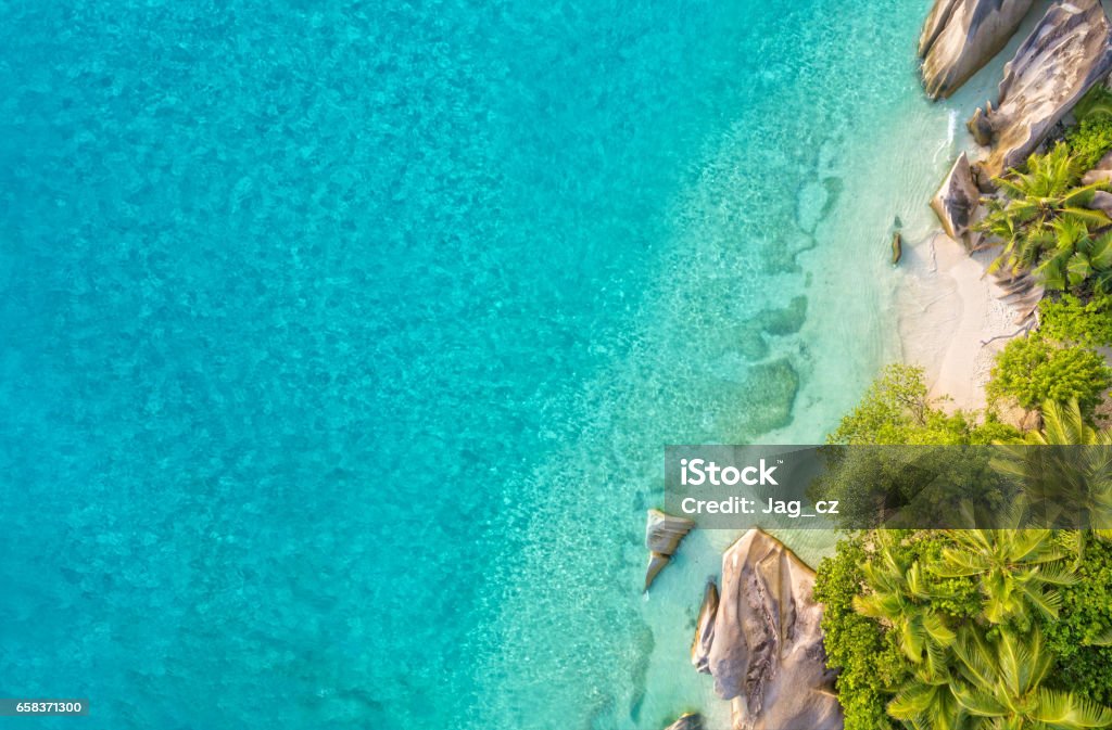 Luftbild des tropischen Seychellen Strand auf La Digue island - Lizenzfrei Seychellen Stock-Foto