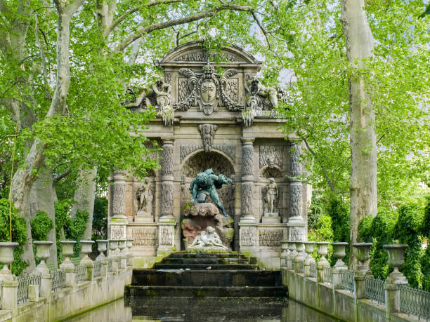 istock Medici Fountain closeup in Paris in springtime 658465626