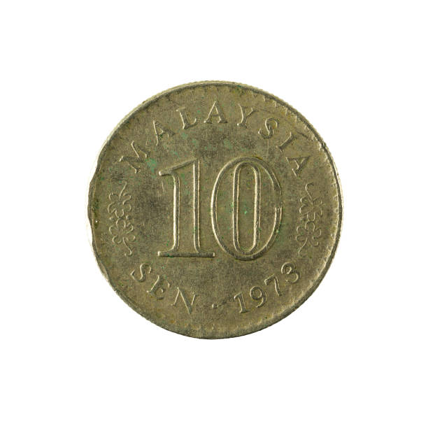 istock 10 malaysian sen coin (1973) obverse isolated on white background 658479944