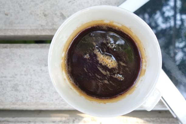 istock Coffee cup with tablet, outdoor. 658535902