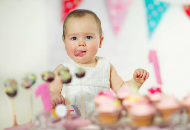 birthday cake, one baby girl birthday cake, dirty