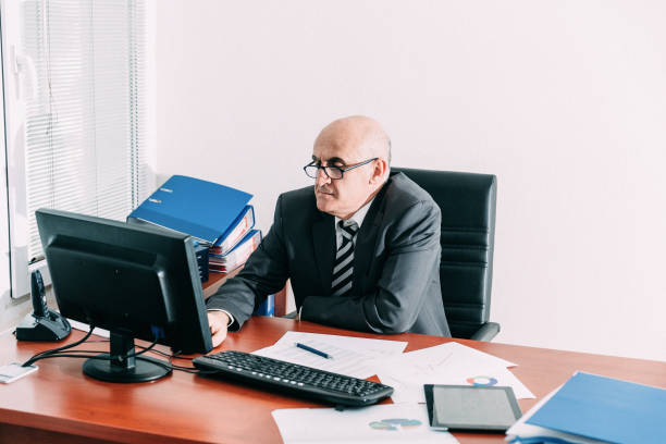 istock Businessman working at desk 658846680
