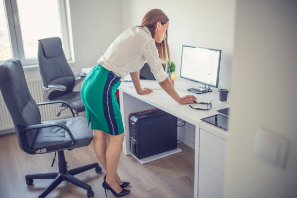 istock Beautiful woman in office 658906728