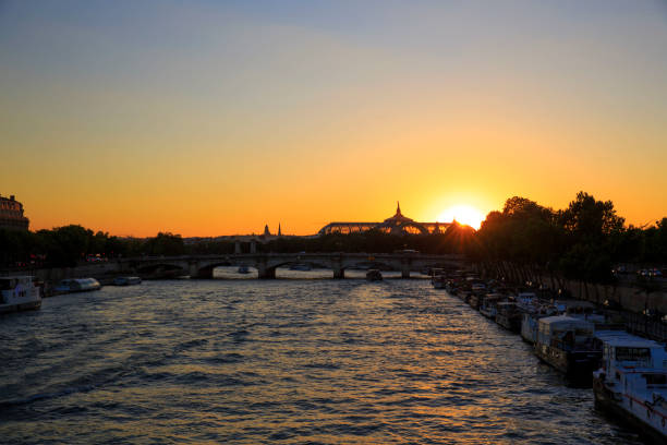 istock Sunset over Seine River in Paris, France 659556010