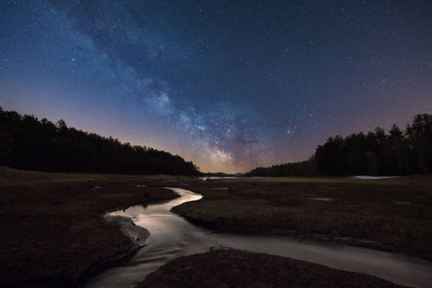 istock Milky Way Galaxy over Quabbin Reservoir 659653694