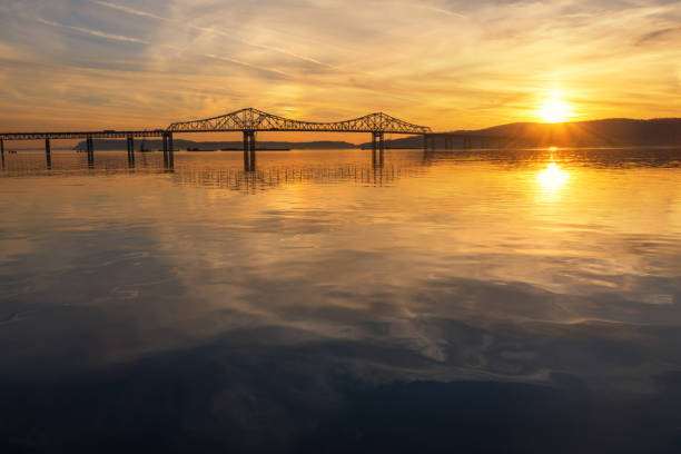 istock Tappan Zee Bridge Sunshine 659661986