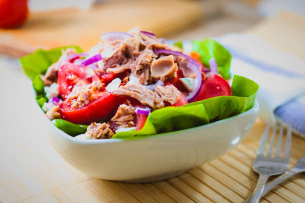 istock Fresh and colorful tuna salad 659987186