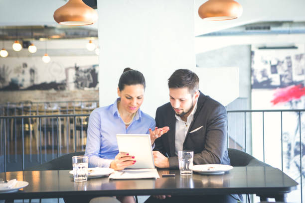 istock One to One Business Meeting 660080960