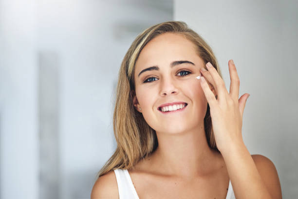 istock Taking good care of her skin 660152996