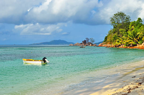 istock Sheychelles island, ocean shore 660324798