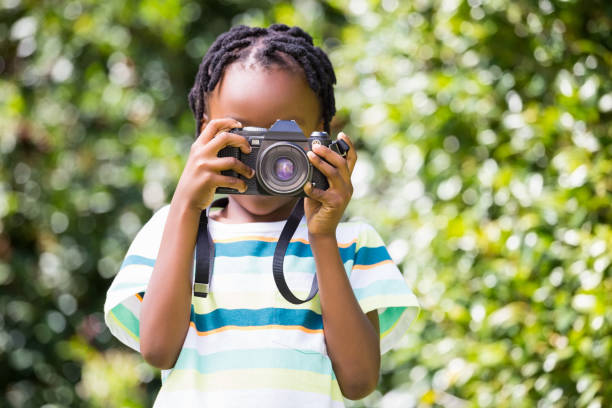 istock A child is taking pictures 660325460