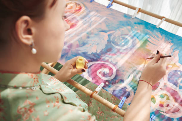 istock Painting woman 660352874
