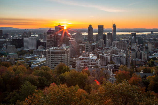 istock Montreal Cityscape at Sunrise, Canada 660560554