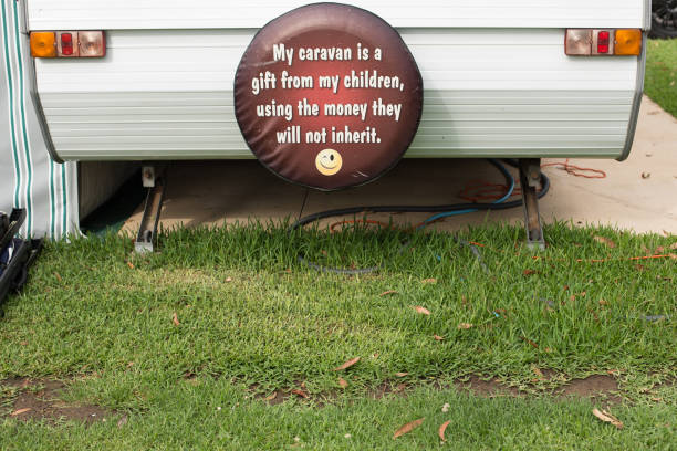 caravane australien - motor home mobile home camping senior adult photos et images de collection