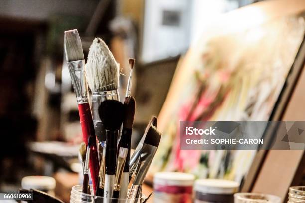 Artists Brush Stock Photo - Download Image Now - 2015, Affectionate, Art