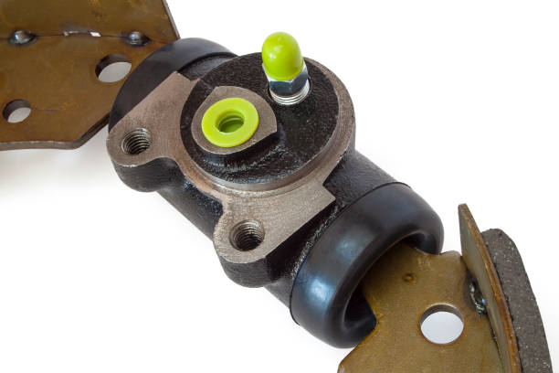 istock Brake cylinder and brake shoe. 660629336