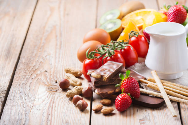 알레르기 식품, 건강 한 생활 개념의 선택 - peanut allergy food fruit 뉴스 사진 이미지
