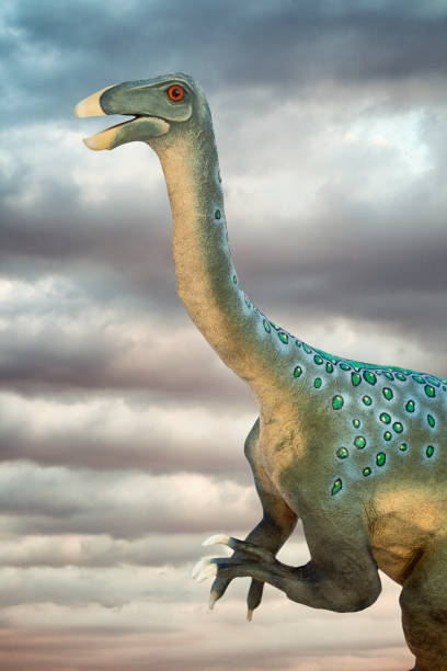 istock Figure of Ornithomimus 660663582