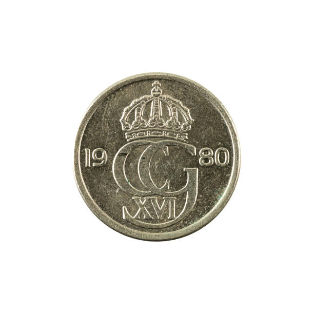 istock 25 swedish oere coin (1980) reverse isolated on white background 660677056