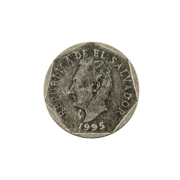 istock 5 salvadoran centavo coin (1995) reverse isolated on white background 660678284